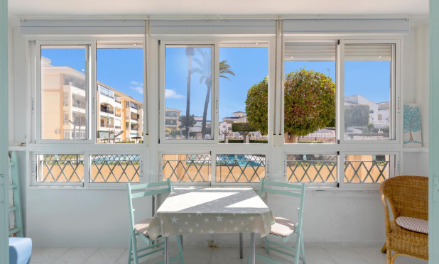 Resale - Apartment / flat - Torrevieja - La Mata