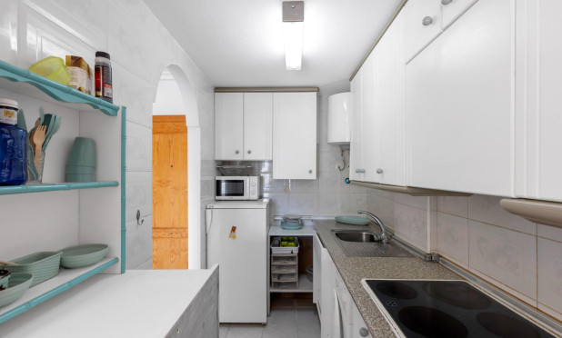 Resale - Apartment / flat - Torrevieja - La Mata