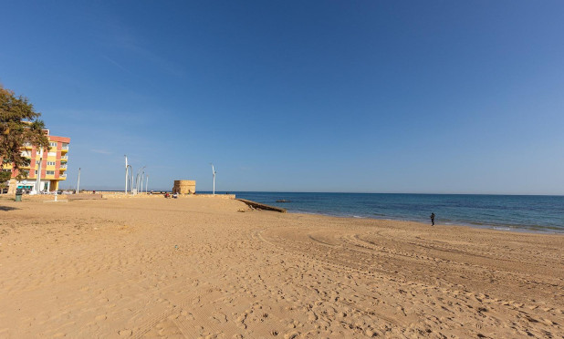 Resale - Apartment / flat - Torrevieja - La Mata