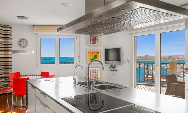 Revente - Appartement - Torrevieja - Paseo maritimo