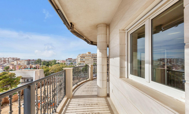 Revente - Appartement - Torrevieja - Paseo maritimo