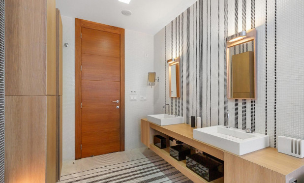 Revente - Appartement - Torrevieja - Paseo maritimo