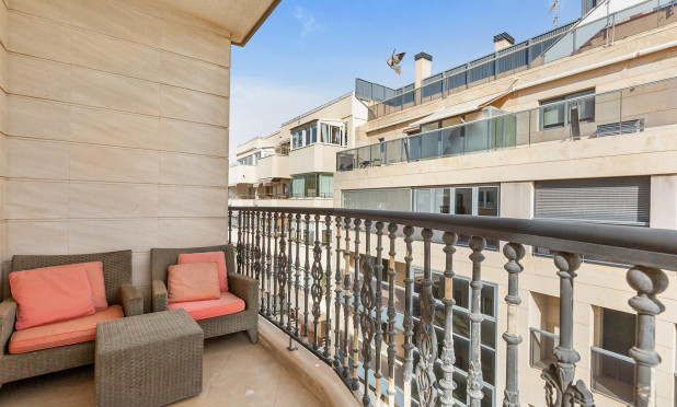 Revente - Appartement - Torrevieja - Paseo maritimo