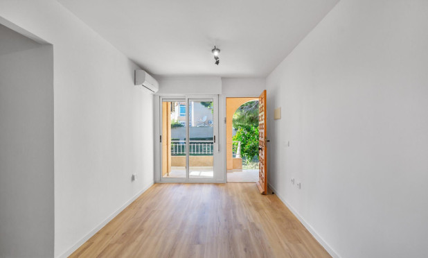 Resale - Apartment / flat - Torrevieja - Torreblanca