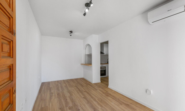 Resale - Apartment / flat - Torrevieja - Torreblanca