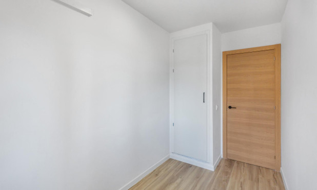 Resale - Apartment / flat - Torrevieja - Torreblanca