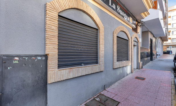Revente - Commercial - Torrevieja - Estacion de autobuses