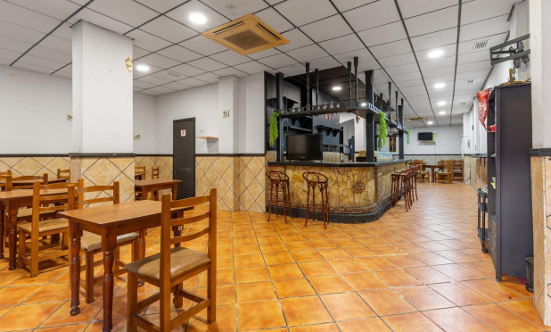 Revente - Commercial - Torrevieja - Estacion de autobuses