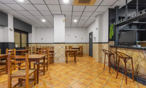 Revente - Commercial - Torrevieja - Estacion de autobuses