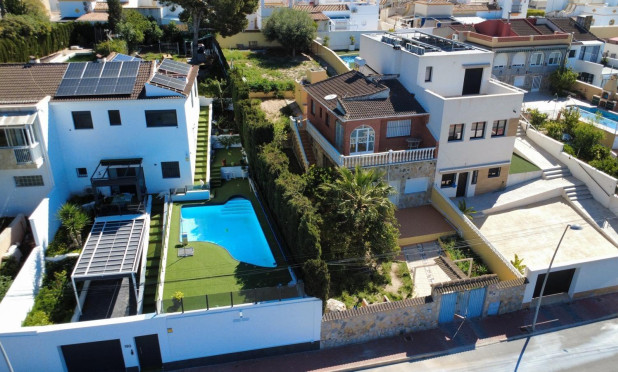 Revente - Villa - Torrevieja - Los Balcones