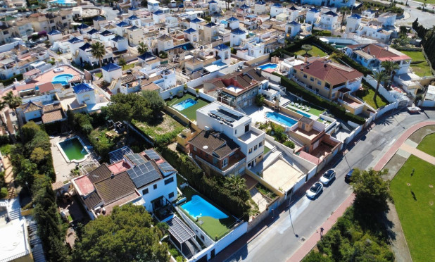 Revente - Villa - Torrevieja - Los Balcones