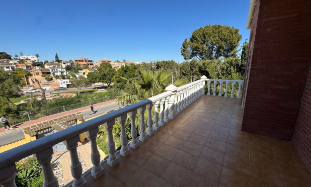 Revente - Villa - Torrevieja - Los Balcones