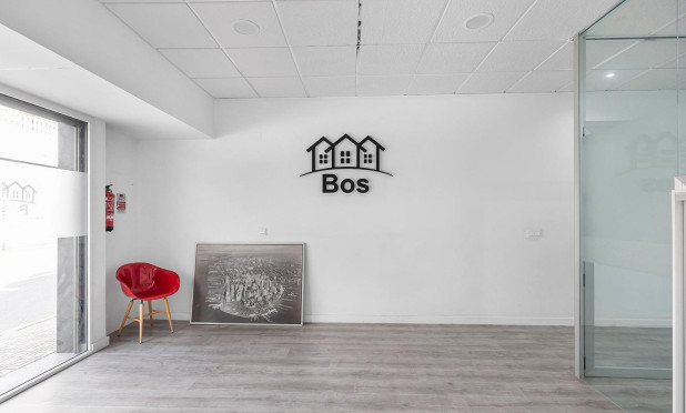 Resale - Commercial - Torrevieja - La Mata