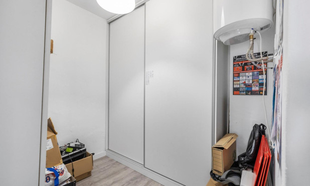 Resale - Commercial - Torrevieja - La Mata