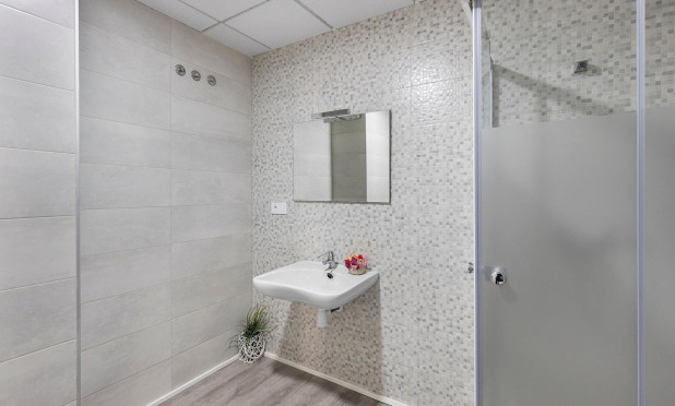 Resale - Commercial - Torrevieja - La Mata