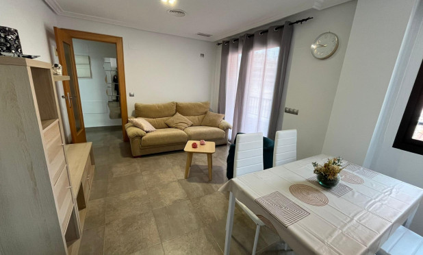 Resale - Apartment / flat - Torrevieja - La Mata
