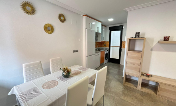 Resale - Apartment / flat - Torrevieja - La Mata