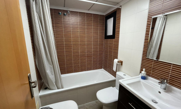 Resale - Apartment / flat - Torrevieja - La Mata