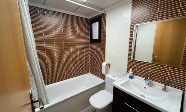 Resale - Apartment / flat - Torrevieja - La Mata