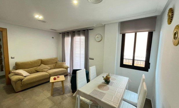 Resale - Apartment / flat - Torrevieja - La Mata