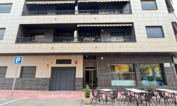 Resale - Apartment / flat - Torrevieja - La Mata