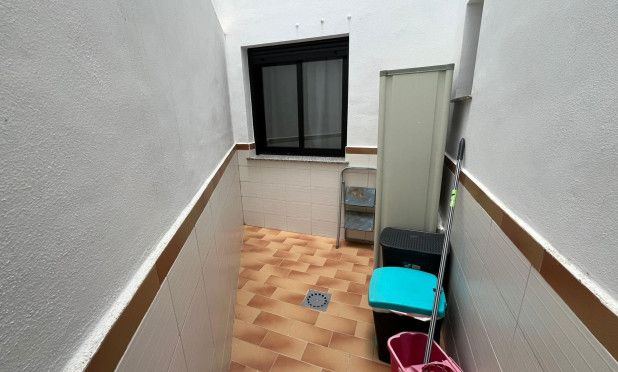 Resale - Apartment / flat - Torrevieja - La Mata