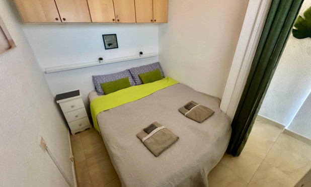 Resale - Apartment / flat - Torrevieja - Cabo Cervera