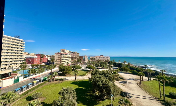 Resale - Apartment / flat - Torrevieja - Cabo Cervera