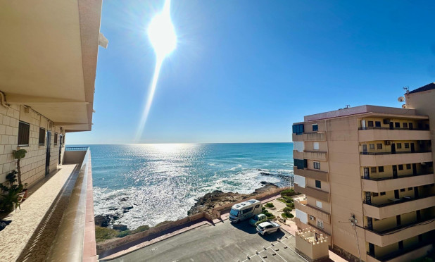 Resale - Apartment / flat - Torrevieja - Cabo Cervera