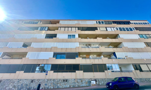 Resale - Apartment / flat - Torrevieja - Cabo Cervera