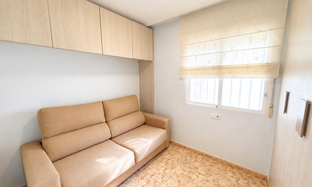 Resale - Apartment / flat - Torrevieja - Nueva Torrevieja