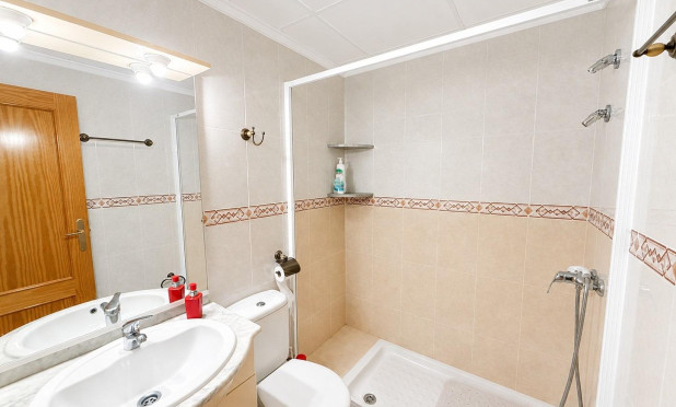 Resale - Apartment / flat - Torrevieja - Nueva Torrevieja