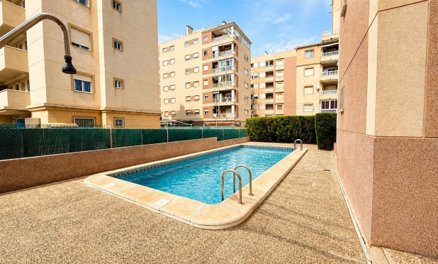 Resale - Apartment / flat - Torrevieja - Nueva Torrevieja