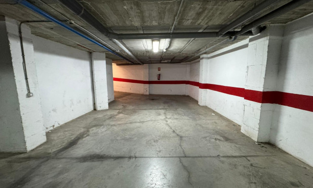 Revente - Parking - Torrevieja - Estacion de autobuses