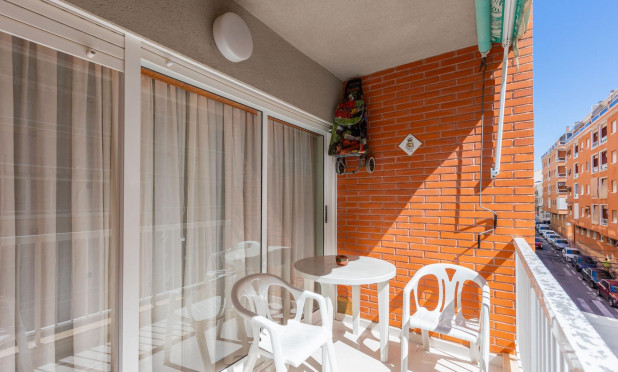 Resale - Apartment / flat - Torrevieja - Playa del Cura