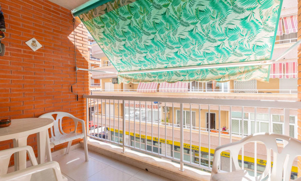 Resale - Apartment / flat - Torrevieja - Playa del Cura