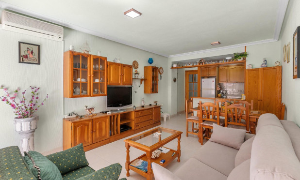 Resale - Apartment / flat - Torrevieja - Playa del Cura