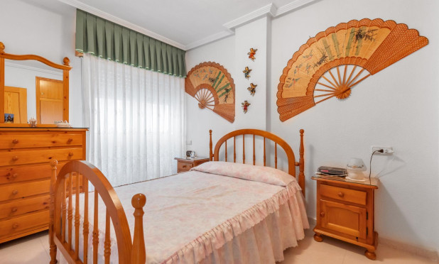 Resale - Apartment / flat - Torrevieja - Playa del Cura