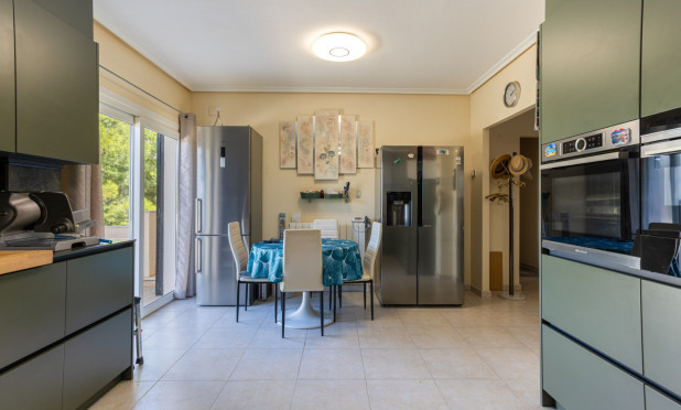 Resale - Villa - La Zarza