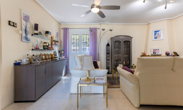Resale - Villa - La Zarza
