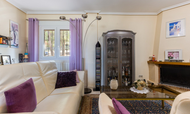 Resale - Villa - La Zarza