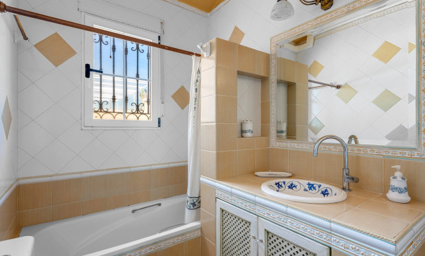 Revente - Villa - Torrevieja - La Mata