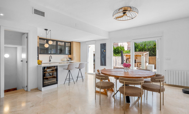 Resale - Townhouse - Alicante - Playa San Juan