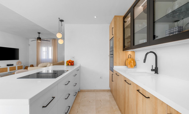 Resale - Townhouse - Alicante - Playa San Juan