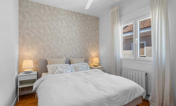 Resale - Townhouse - Alicante - Playa San Juan