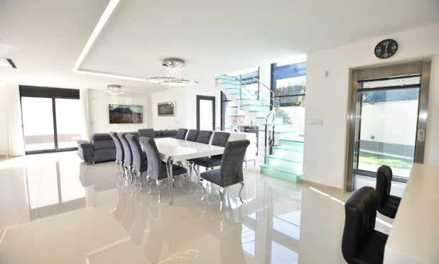 Reventa - Villa - San Miguel de Salinas