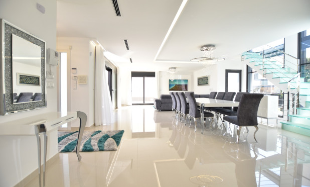 Reventa - Villa - San Miguel de Salinas