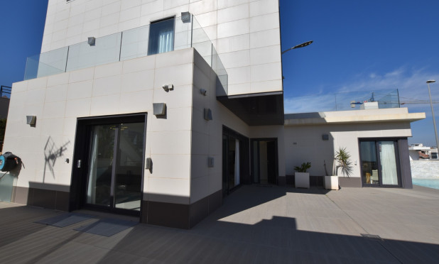 Reventa - Villa - San Miguel de Salinas