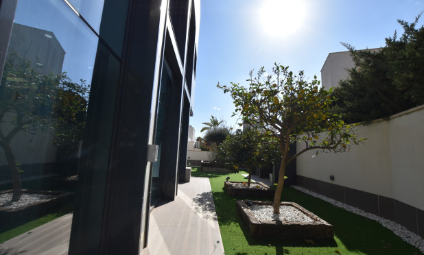 Reventa - Villa - San Miguel de Salinas