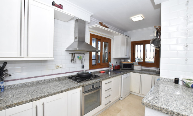 Resale - Villa - Algorfa - La Finca Golf Resort